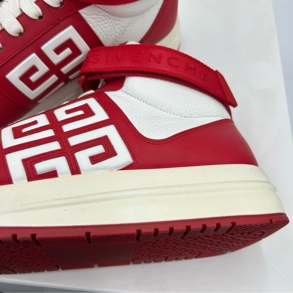 Men’s Givenchy G4 high top leather sneakers size 45 made in Italy